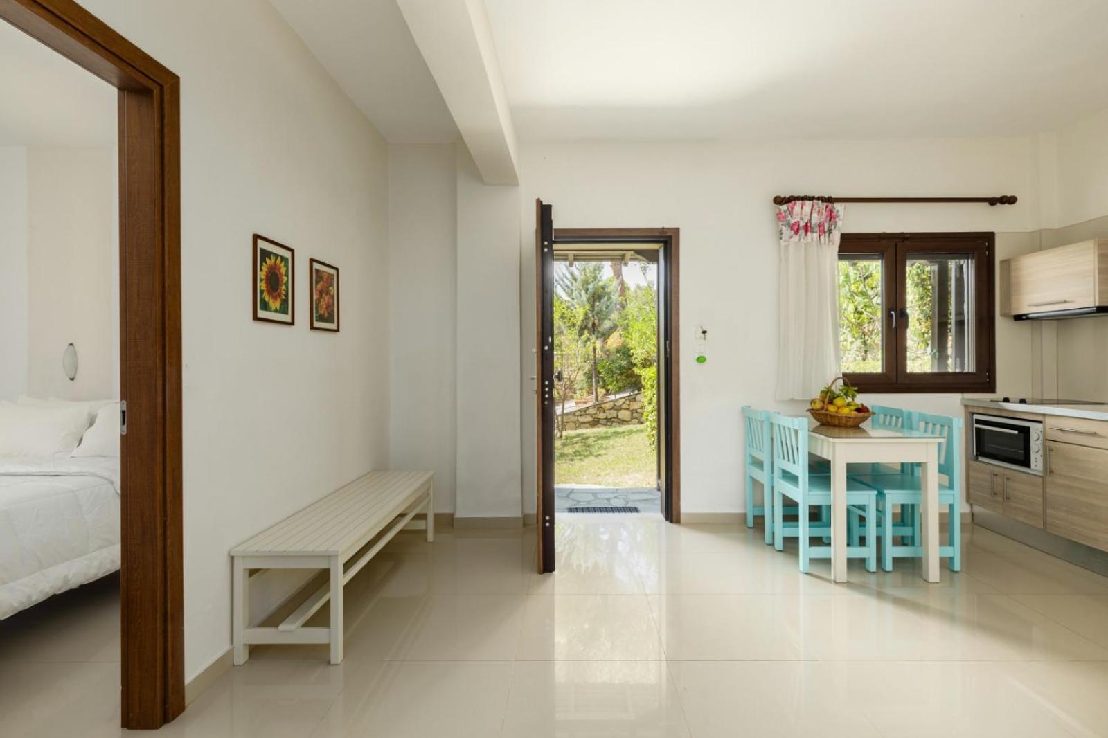 אורמוס פנגיאס Theoxenia Apartments מראה חיצוני תמונה